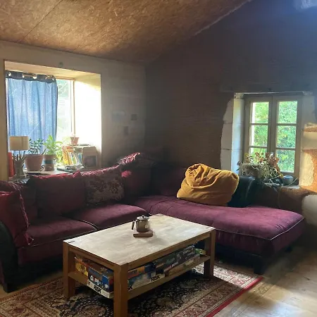 Longere En Bordure De Bois * Maisonnay